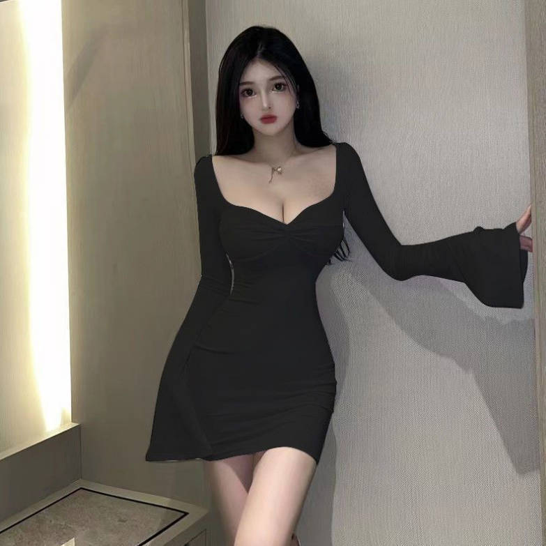 Square neck bag hip skirt dressSexy flared sleeve square neck hip skirt dress